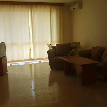 In Panorama Complex Apartment