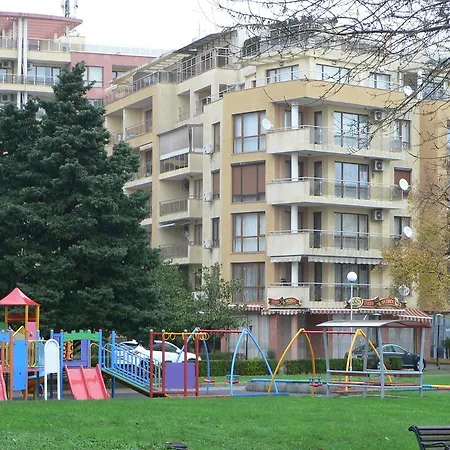 In Panorama Complex Apartment *