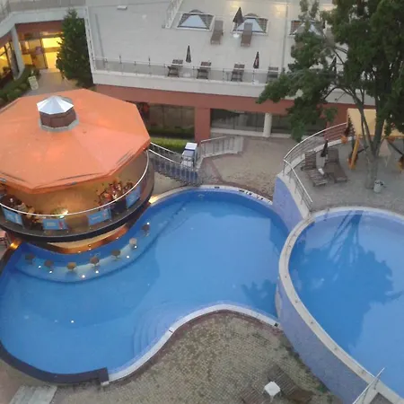 In Panorama Complex Apartment *