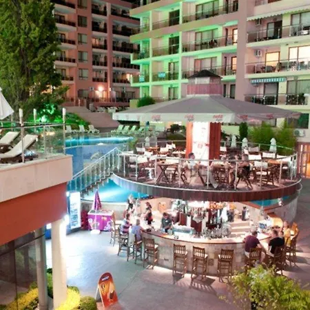 Apartment In Panorama Complex *